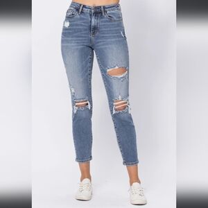 New! Size 7 Judy Blue High Rise Slim Fit Jeans Stretchy Destructed